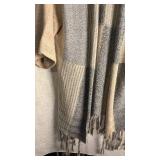 Blu Pepper brand sweater size small