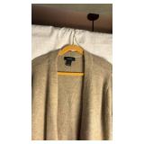 Karen Kane sweater size Medium new with tags still attached