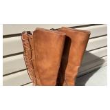 Vince Camuto tan leather boots womens size 9 never  worn with boot shapers
