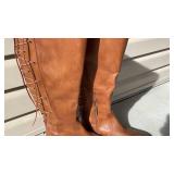 Vince Camuto tan leather boots womens size 9 never  worn with boot shapers