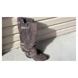 Gianni Bini brown leather boots womens size 9.5 never worn with boot shapers