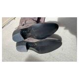 Gianni Bini brown leather boots womens size 9.5 never worn with boot shapers