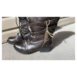 Born Leather boots womens size 9 never worn with tags