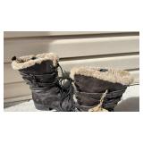 Born Leather boots womens size 9 never worn with tags