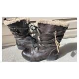 Born Leather boots womens size 9 never worn with tags