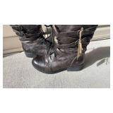 Born Leather boots womens size 9 never worn with tags