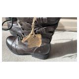 Born Leather boots womens size 9 never worn with tags