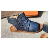 Miz Mooz blue leather sandals womens size 49 never worn brand new with box