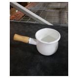 DEAYOU Enamel Milk Pot, 0.6 Quart Mini Butter Warmer Saucepan with Insulated Wooden Handle and Dual Pour Spout, Nonstick Small Soup Pot for Stove Top, Home, Kitchen, Cooking, Heating, Boiling, 18 Oz