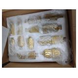 Yaomiao 30 Pcs Vases Bulk Colored Flower Glass Bud Vases Valentine Vintage Colored Glass Bottles Colorful Rustic Embossed for Home Wedding Table Decorations Gifts