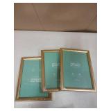 LaVie Home 5x7 Picture Frames (3 Pc, Gold) Simple Designed Photo Frame with High Definition Glass for Wall Mount & Table Top Display, Set of 3 Classic Collection