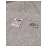 APPEARS NEW - 1888 Mills White Cotton Bath Towel (20.5 x 29) Set of 3