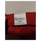 APPEARS NEW - Red and Hunter Green Hat Set