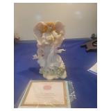 Seraphim Classics Claire Angel Friend 2001 Figurine with COA new in box