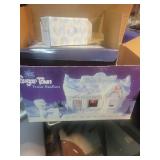 1995 Precious Moments Sugar Town Train Station Set in box