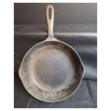 8 Inch Cast Iron Skillet with Open Keyhole Handle