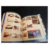 The Pioneer Woman Cooks: A Year of Holidays Cookbook