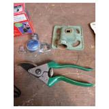 Gardening Tool Set with Jiffy-7 Peat Pellets