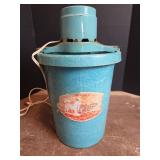 Dolly Madison Husky Home Ice Cream Freezer - Blue (Powers on)