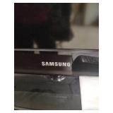 Samsung LN32D403 32-inch LCD TV with Remote and Manual