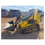 Unused Starvox SV-480 Mini Skid Steer: 2 cylinder Gas engine, Dumping height 60 inches, Very Similar to the Arteer QB-480 which are one of the best I have ever sold.  Great Machines