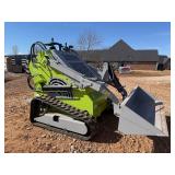 Unused Starvox SV-480 Mini Skid Steer: 2 cylinder Gas engine, Dumping height 60 inches, Very Similar to the Arteer QB-480 which are one of the best I have ever sold.  Great Machines