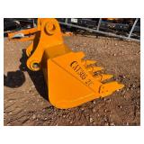 Unused CAPTOK CAT 305 Excavator Bucket â 24 in