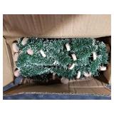 30Pcs Mini Christmas Tree Decor, Artificial Christmas Tree 5 Sizes,Mini Sisal Snow Frost Trees with Wooden Base for Christmas Decor Christmas Party Home Table Craft Decorations (B/Green)