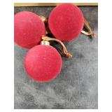 Menkxi 15 Pcs Christmas Velvet Balls 1.97 Flocked Christmas Hanging Ornaments Handmade Velvet Balls Xmas Tree Ornaments Xmas Tree Bulbs for Wedding Anniversary Party (Red)