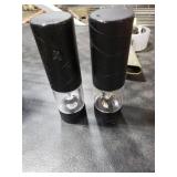 2Pack Electric Salt and Pepper Grinder Set USB Rechargeable with Warm LED Light, Adjustable Coarseness Lidaop Large Capacity Automatic Salt Pepper Mill Shakers for Kitchen, Restaurant, Outdoor, Black