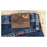Vintage Womenâs Wrangler 20X Jeans Size 9/10 34 & 9/10 32
