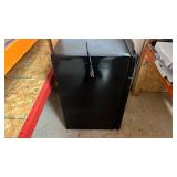 Magic Chef Mini Refrigerator - Black 4.4 cu ft - Works