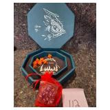 Dragon Design Dice Box with D&D Dice Set