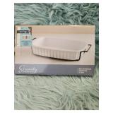 Serenity Collection White Rectangle Quiche Dish with Metal Handles