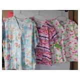APPEARS NEW - 1 Peaches, 1 Bio, & 1 Landau Floral Pattern Medical Scrub Tops (Size Large) Lot of 3