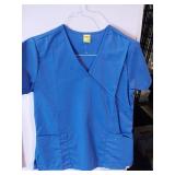 APPEARS NEW - Fashion Seal Scrub Tops Style 6850 & 6840 Royal Blue (Size Small) 2 Pack