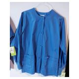 APPEARS NEW - Landau Womens Snap Front Warm-up Scrub Jacket Style 7525 BEP & Scrub Top Style 7502 BEP (Size Medium) 2 Pack   - Retail: $57