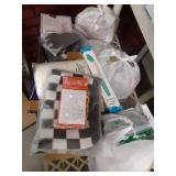 50 Pieces Mystery No Bids Non Pickup Items - Retail: $0