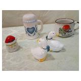 Decorative Salt & Pepper Set with Nebraska Mug Decorative Salt & Pepper Set with Nebraska Mug