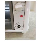 White-Westinghouse WTB400 Toaster Oven White-Westinghouse WTB400 Toaster Oven