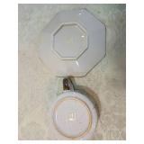 Japanese Geometric Floral Tea Cup and Saucer Set Japanese Geometric Floral Tea Cup and Saucer Set