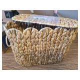 Wicker Toilet Paper Holder with Lid, Organizer Holds 9 Rolls