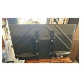 Hisense 40-inch Smart TV w/ Mounting Bracket
