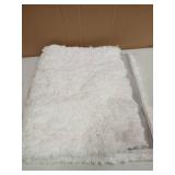 Disolla White Bathroom Rug 20x32 Non Slip Fluffy Bath Mat for Bathroom Floor Washable Plush Luxury Bath Rug for Tub Soft Shaggy Absorbent Shower Sink Mat - Retail: $30