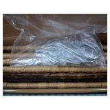 Cat Litter Box Enclosure Furniture, Hidden Litter Box with Mat and Fence, Handwoven Rattan Cat House with Two S-Shaped Hooks for Living Room, Bedroom, 18.5 x 20.5 x 19.1 Inches (Natural)