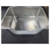 Stainless Steel Cat Litter Box, Steel Litter Pan with Curved Low Entry, Leak Proof 6 Inch High Side for Urine, Easy Entry for Kittens Older Cats, No Slip, 17.7" x 13.8" x 6", Silver