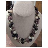 Elegant Pearl and Glass Bead Necklace