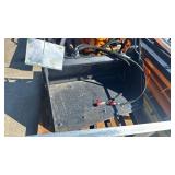 Landhonor 44 inch 4-In-1 Combo Mini Skid Steer Bucket - MCB-72-44W unused Landhonor 44 inch 4-In-1 Combo Mini Skid Steer Bucket - MCB-72-44W unused