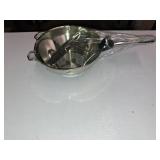 Food Mill Stainless Steel, Rotary Food Mill for Tomato Sauce, Mashed Potatoes, Applesauce, Jams and More, Potato Ricer (Silver)