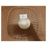 Short Curved-Edge Modern Creative Stylish Single Tier Dish, Metal Iron Wire Fruit Vegetables Bread Decorative Stand Serving Bowls Basket Holder (Square Dish) (Gold) - Retail: $14